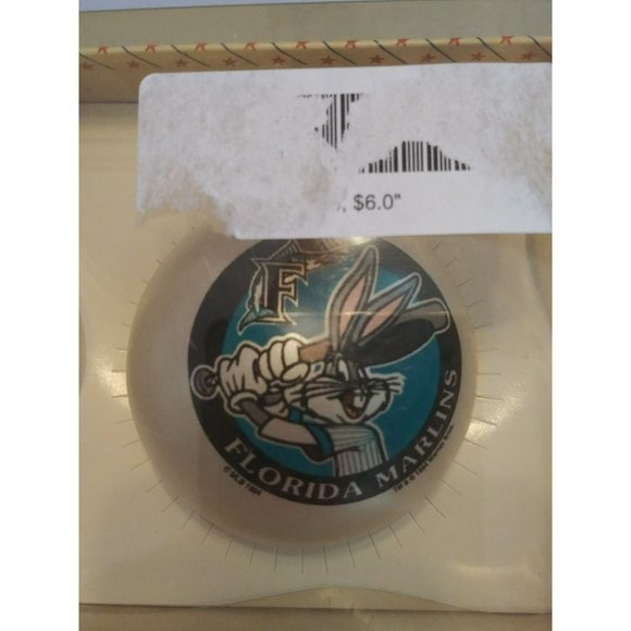 Bugs Bunny Florida Marlins 1994 Topperscot Ornament - Picture 1 of 2